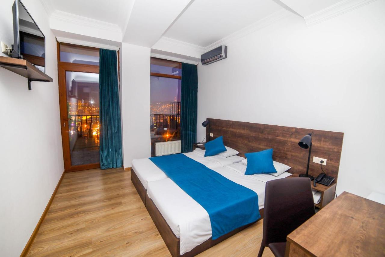 Tbilisi View Hotel Eksteriør billede