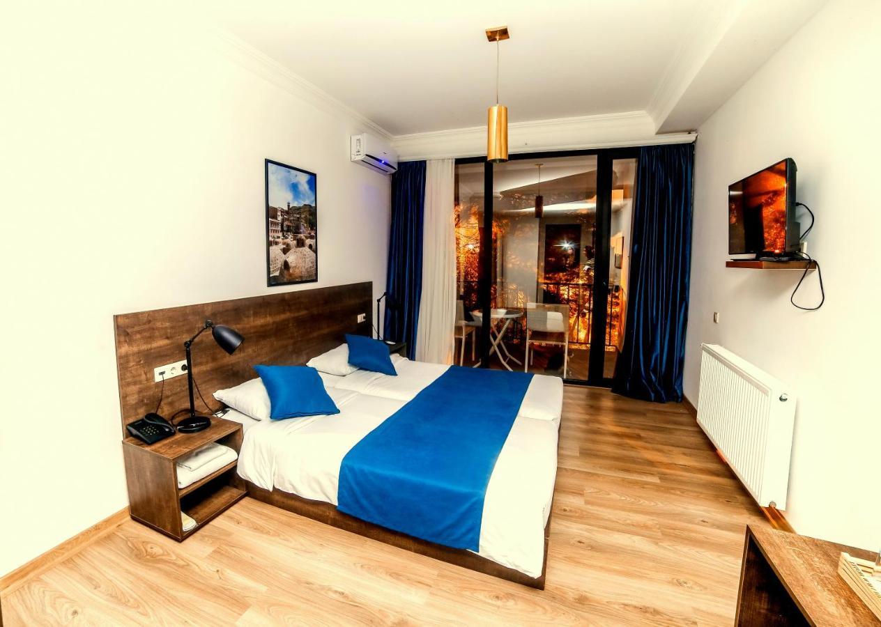 Tbilisi View Hotel Eksteriør billede